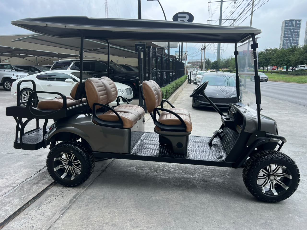 E-Z-GO Shuttle Express L6 72V Elite Lithium